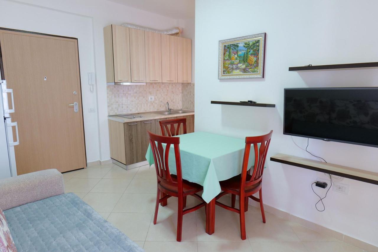 Almare Apartments Влёра Экстерьер фото